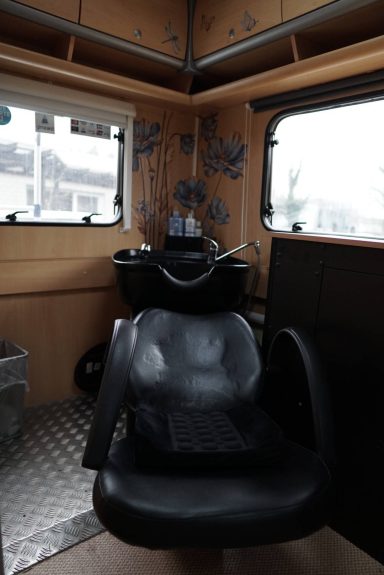 Das Haarmobil von innen